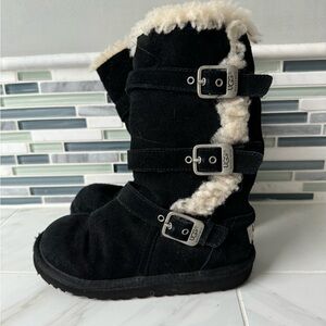 Youth ugb boots, inside zipper